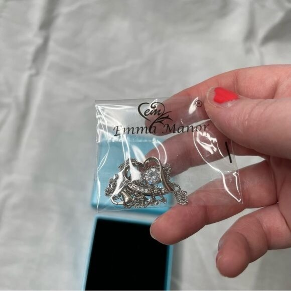 Sephla Heart Necklace 14K White Gold Plated Round Cut Cubic Zirconia stone - Picture 4 of 6